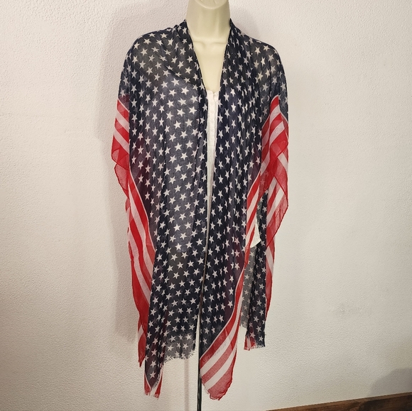 Coverup Patriotic Semi Sheer Stars And Stripes Red Size OS - Picture 4 of 10